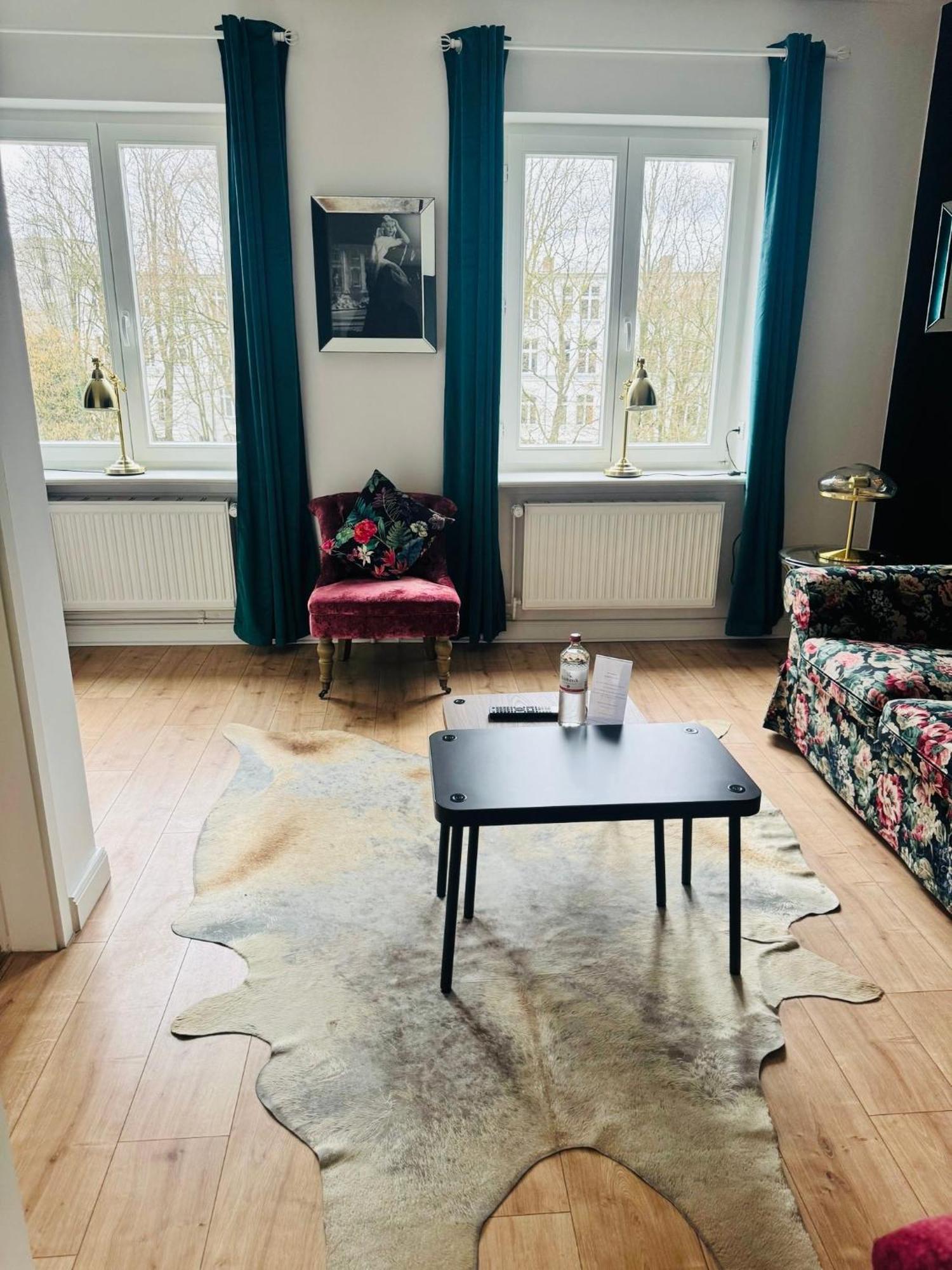 Sleephotels Alsterroom Hambourg Extérieur photo